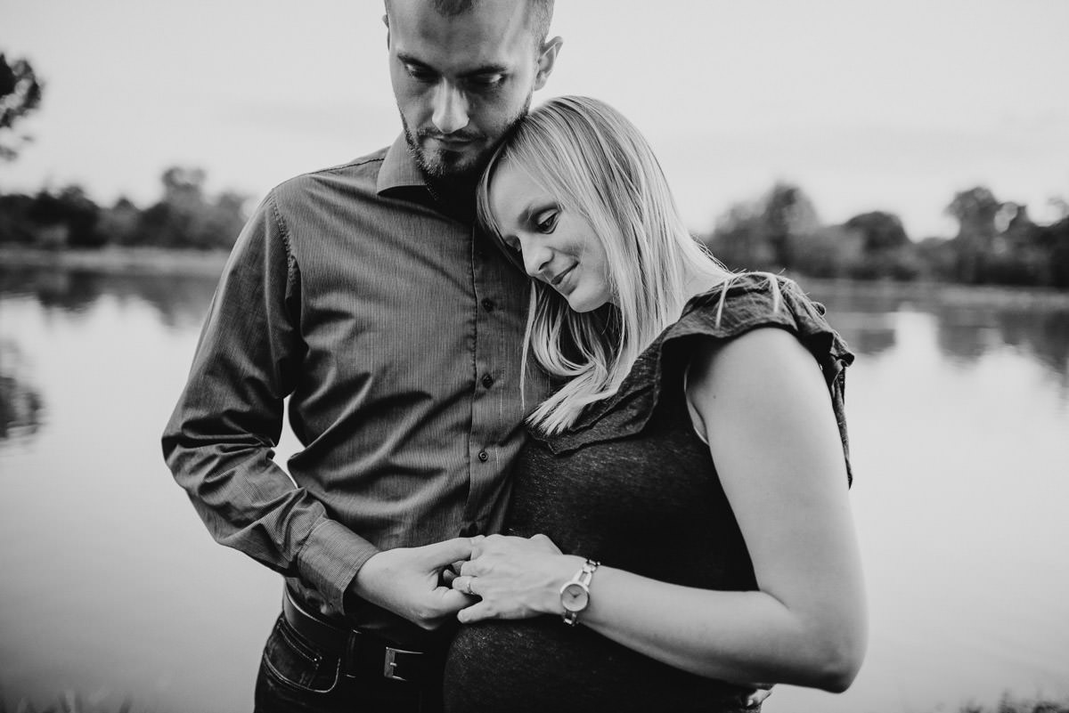 Těhotenské focení Rajhrad. Svatební fotograf Rajhrad. Portrétní fotograf Rajhrad.